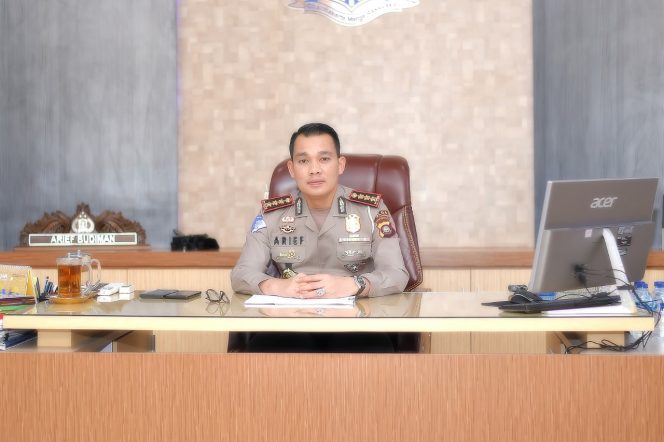 
					Larangan Penggunaan Sendal Jepit Saat Berkendara, Dir Lantas Tegaskan Itu Hanya Berupa Imbauan