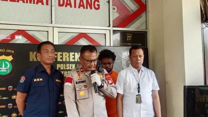 
					DPO Satu Tahun dari Polres Metro Bekasi, Polsek Koja Berhasil Tangkap Pelaku Kurang Lebih 12 Jam